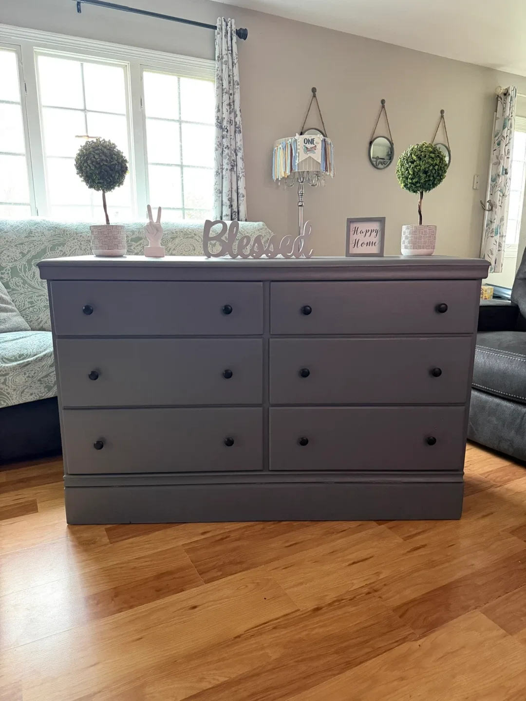 ✨🩶Gorgeous solid wood dresser🩶✨