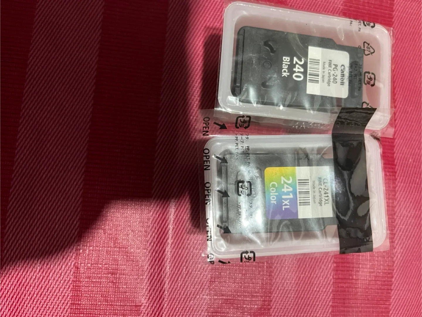 Canon 240XL/241XL Ink Cartridge Set - New image indicator(2)