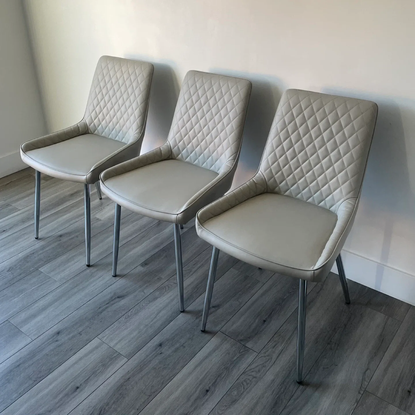 3 Dining Chairs image indicator(3)