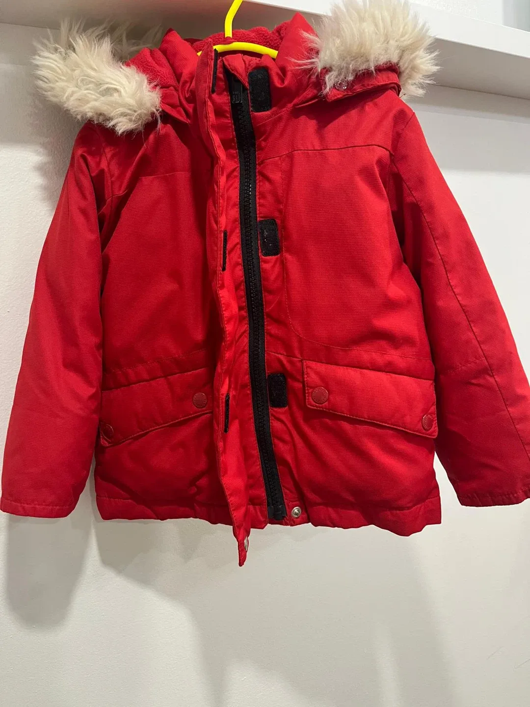 GAP Baby Red Winter Jacket - Size 2 Toddler image indicator(4)