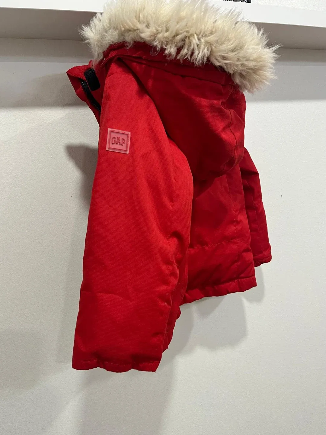 GAP Baby Red Winter Jacket - Size 2 Toddler image indicator(6)