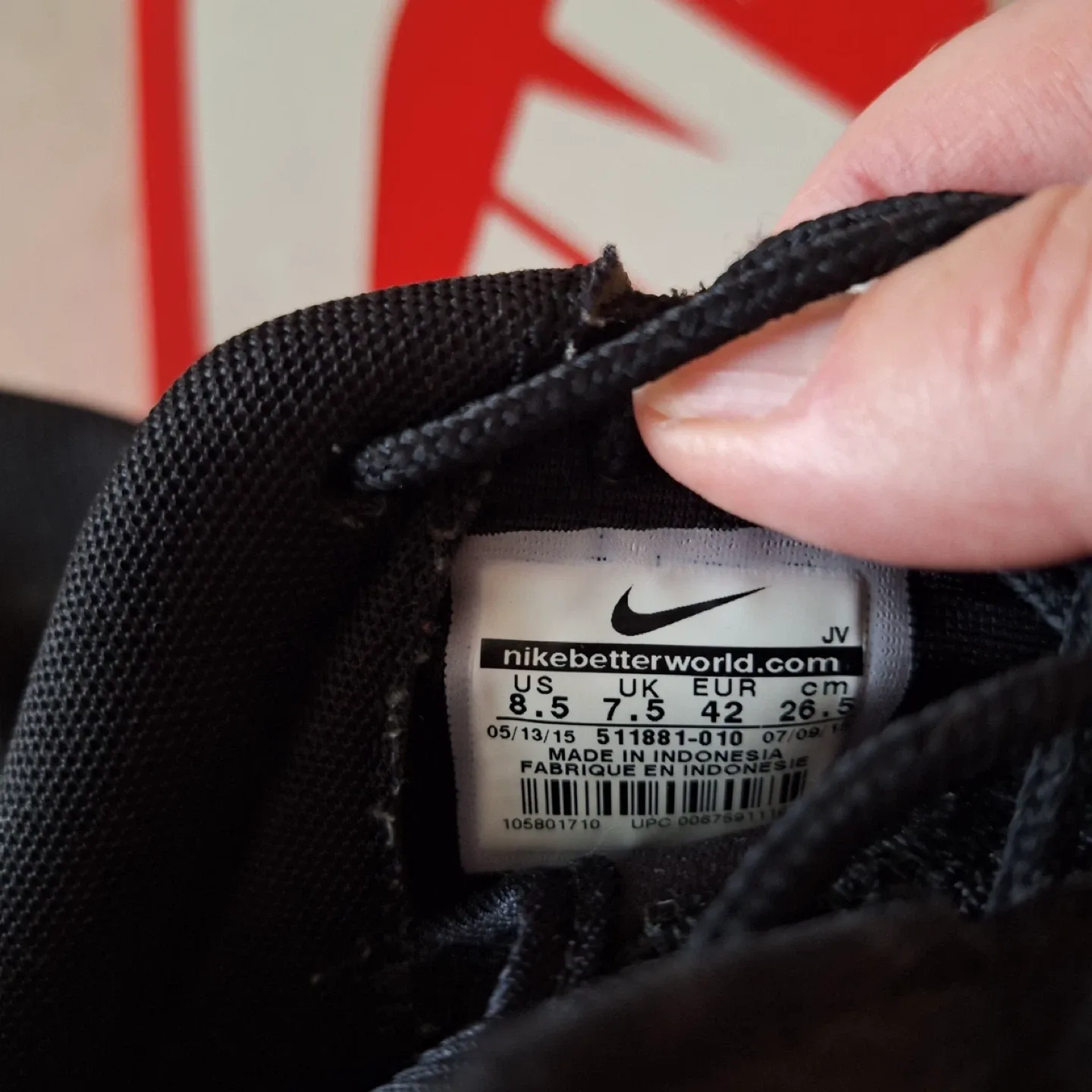 Nike Roshe One Black Sneakers - US 8.5 image indicator(5)