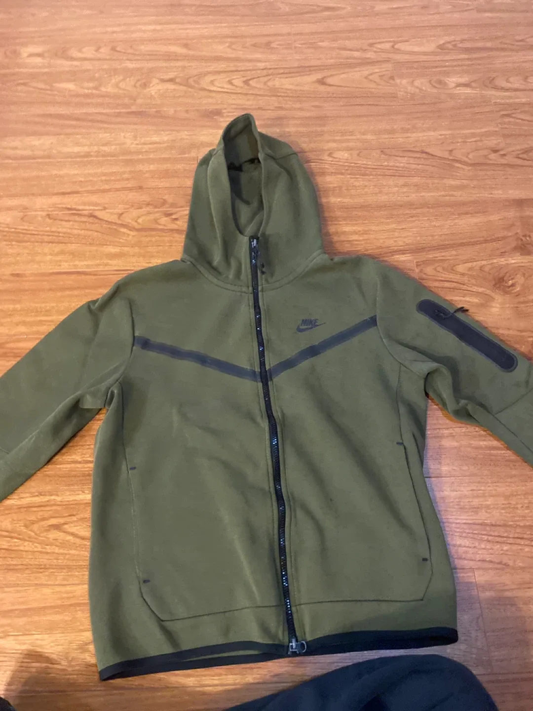 Nike Tech Fleece Olive Green Hoodie
