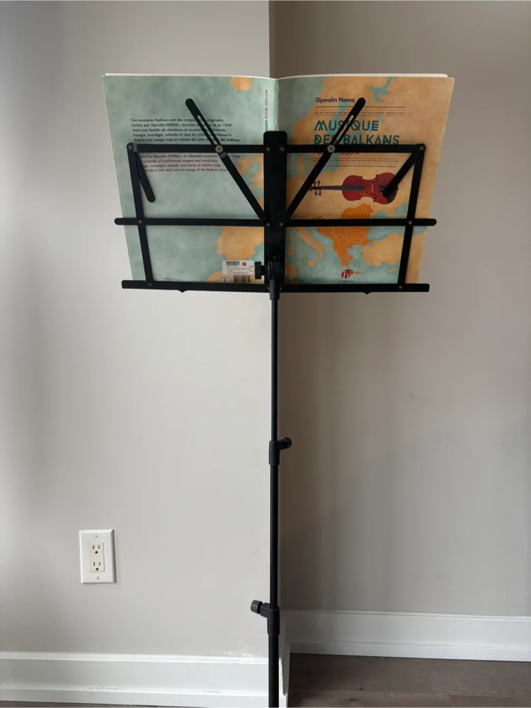 Adjustable Black Metal Sheet Music Stand image indicator(3)