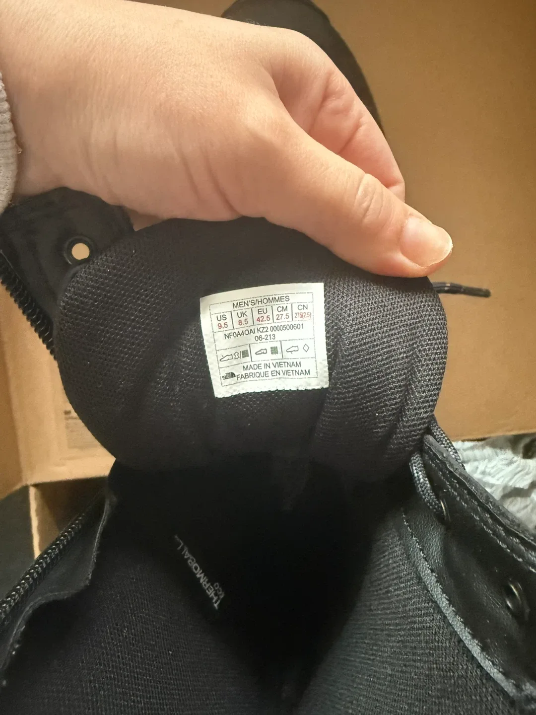 The North Face Waterproof Leather Boots - US 9.5 image indicator(4)