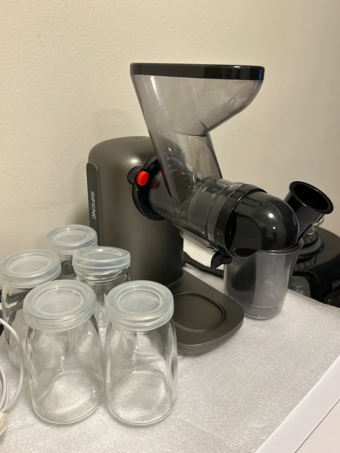 Sifene Slow Juicer with Jars