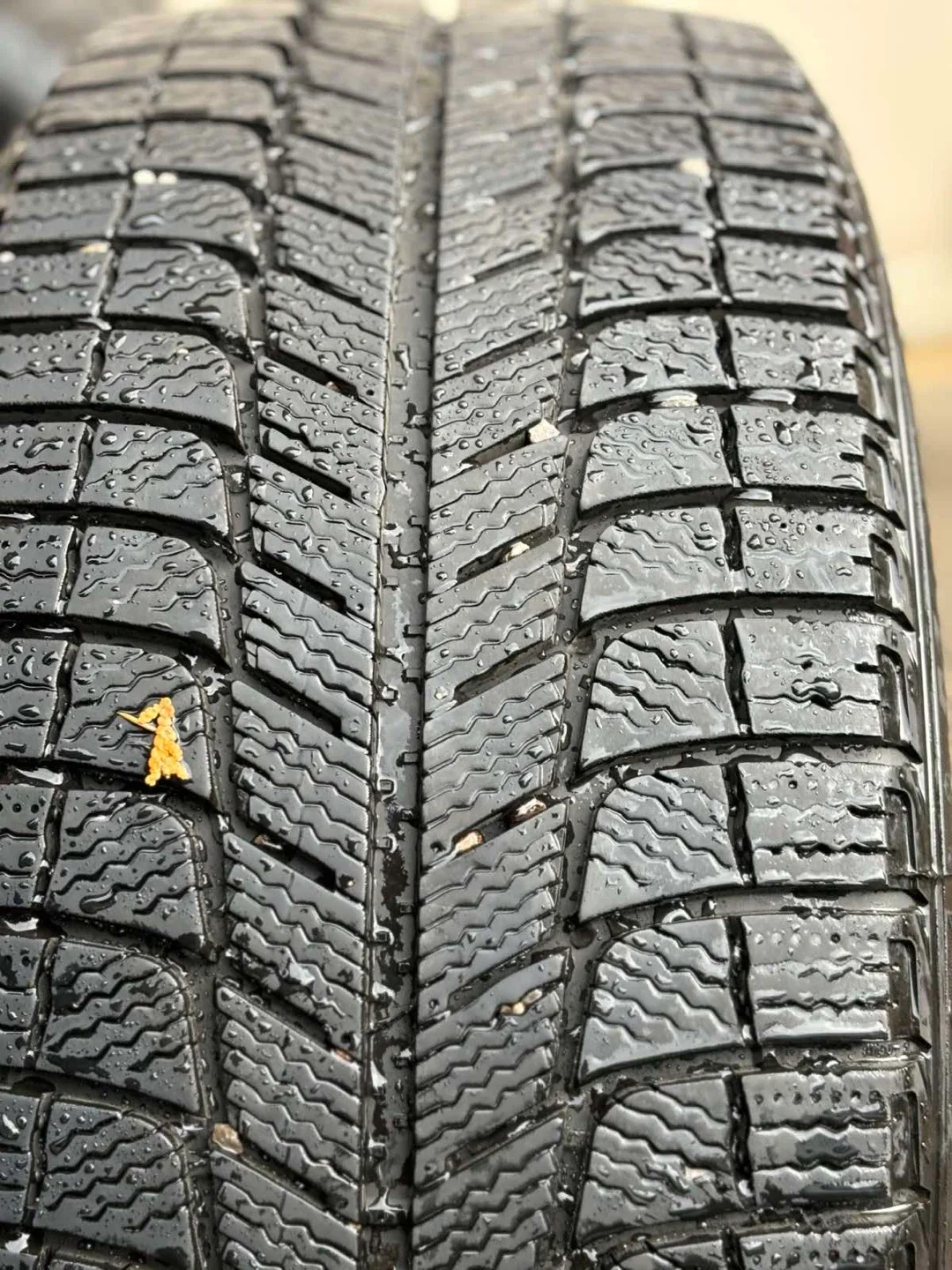 Michelin X-Ice XI3 225/45R17 Winter Tires image indicator(6)