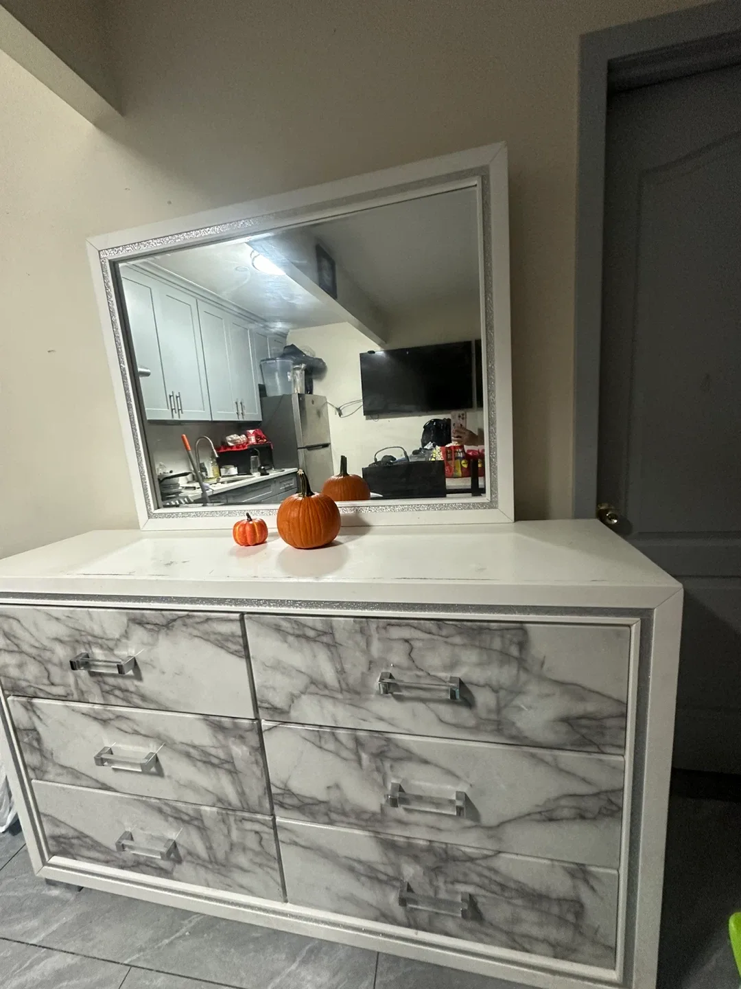 White Marble Dresser with Mirror
