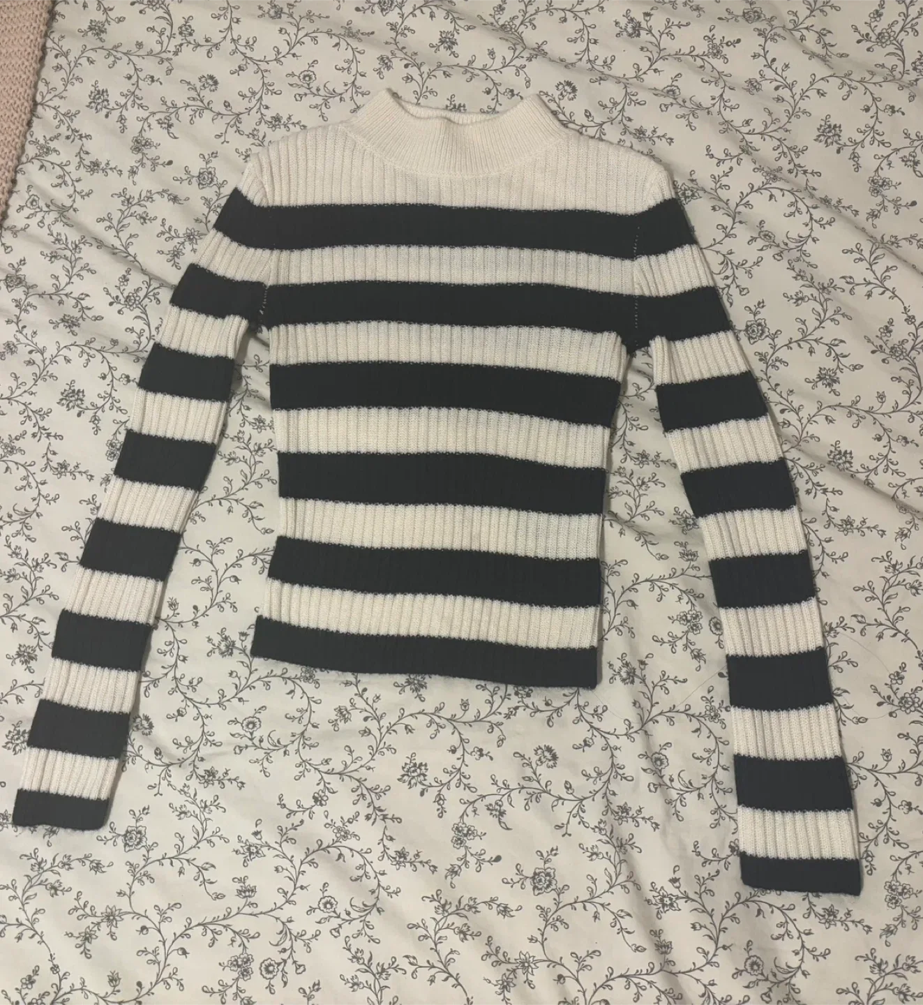 Striped Knit Top H&M
