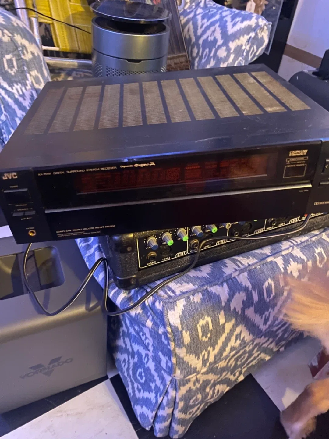 Amplifiers, projector and receivers Jvc gli pro and Panasonic image indicator(3)