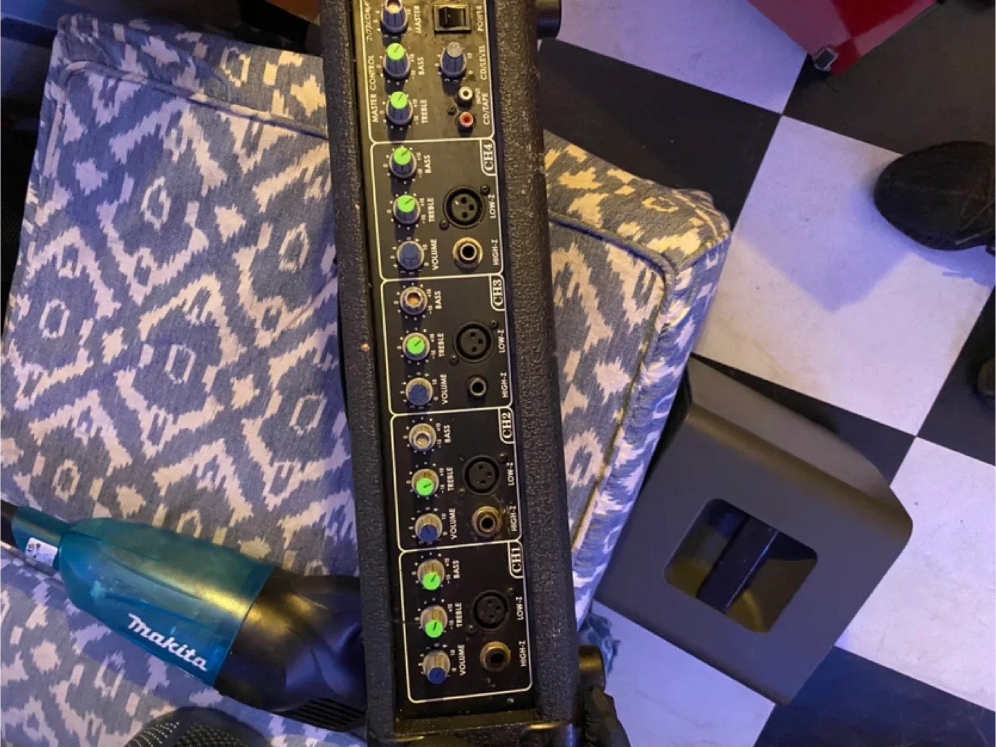 Amplifiers, projector and receivers Jvc gli pro and Panasonic image indicator(2)