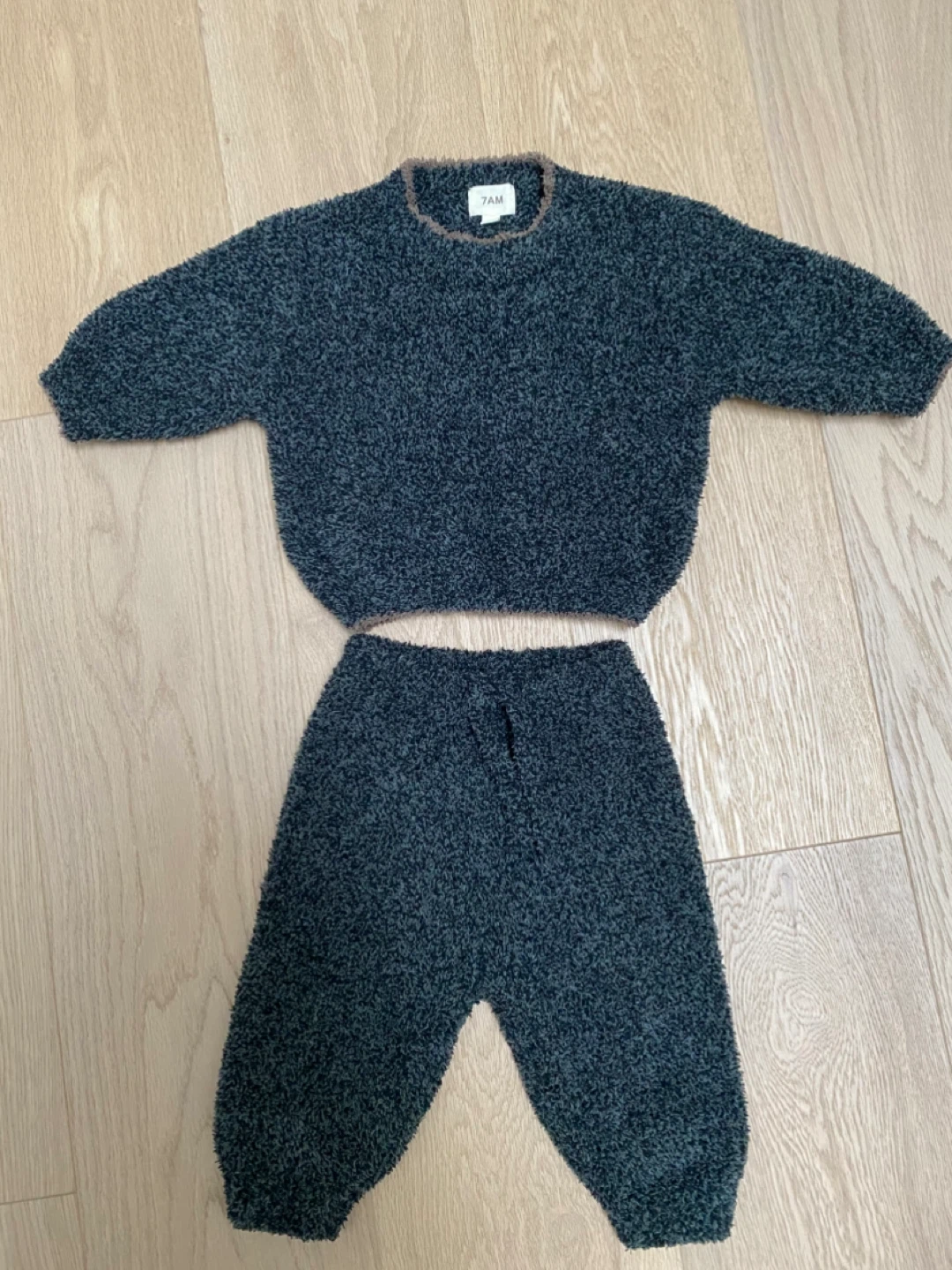 7AM Enfant Baby Lounge Set - size 6-9M