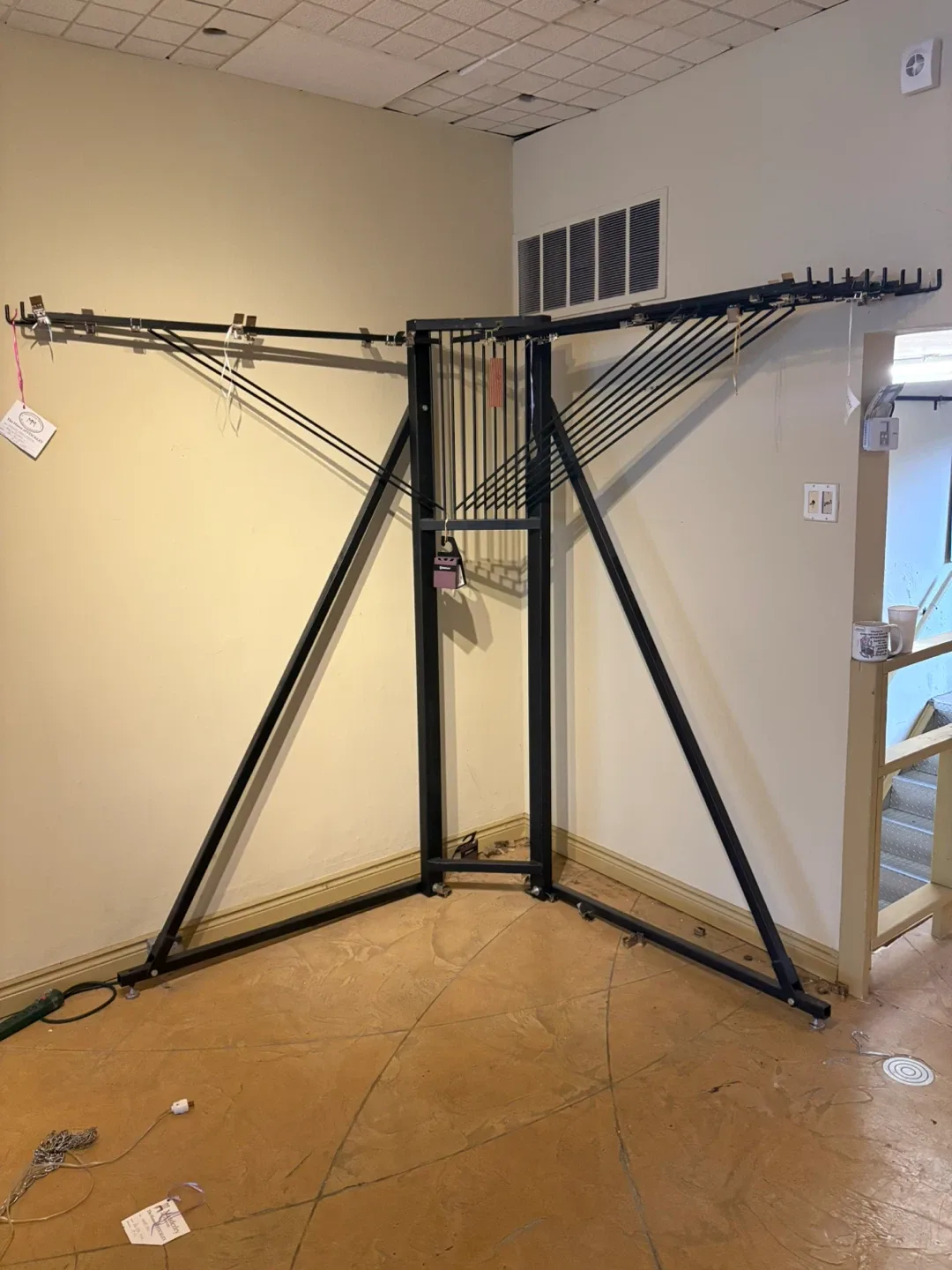 Clothes/Rug Rack image indicator(2)