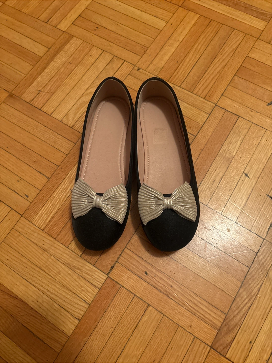 Black Bow Flats - Size 8-9 - photo 2