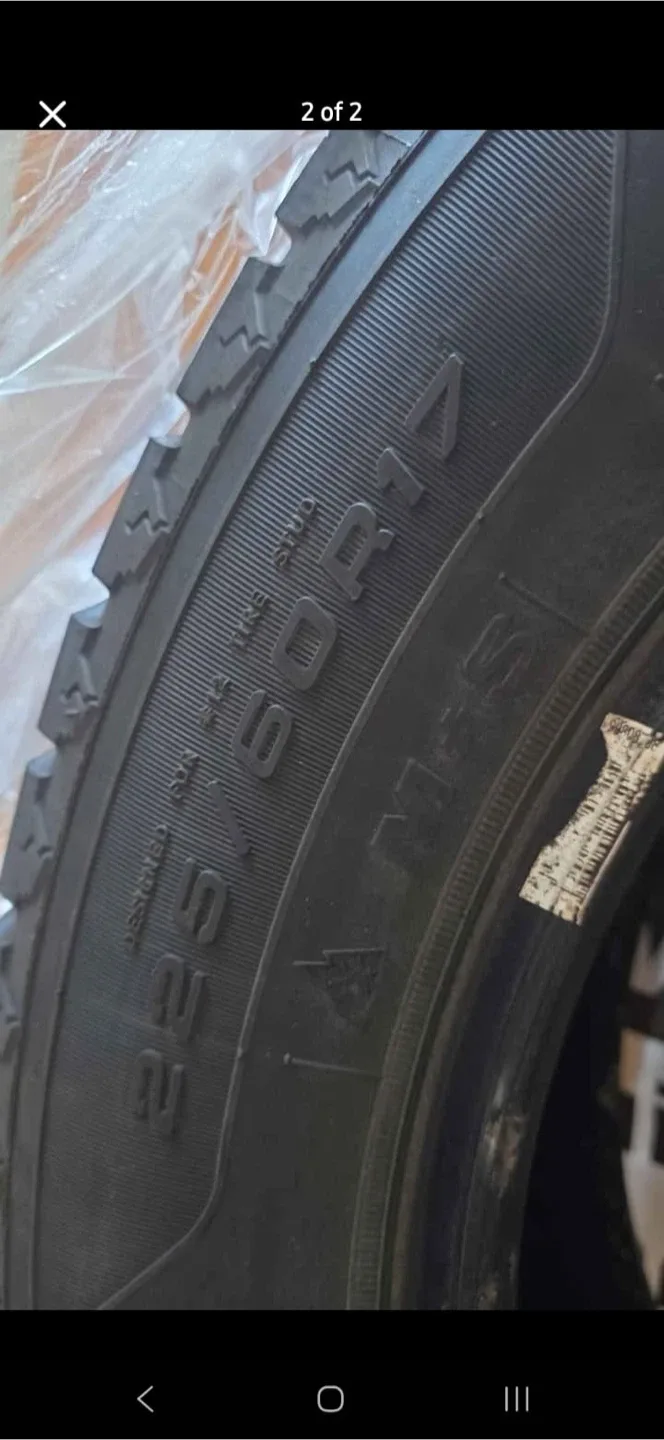 Goodyear winter tire 225/60R17 image indicator(2)