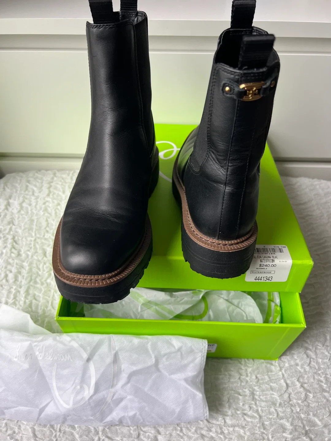 Sam Edelman Black Leather Chelsea Boots - Size 9 image indicator(4)