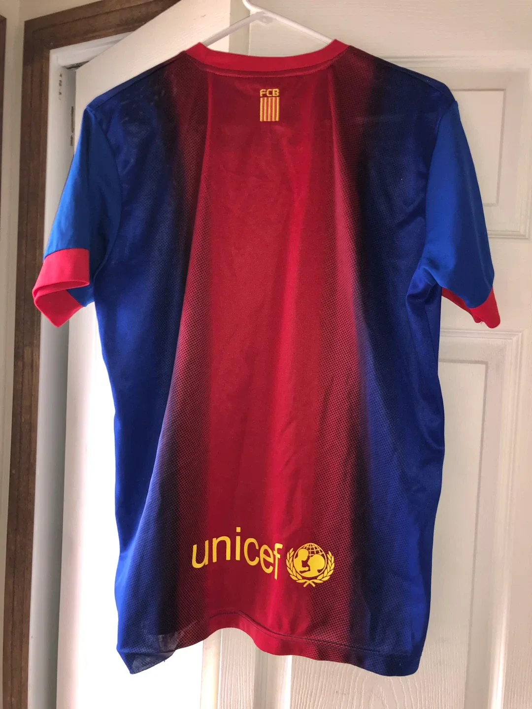 FC Barcelona Soccer Jersey - Size L image indicator(4)