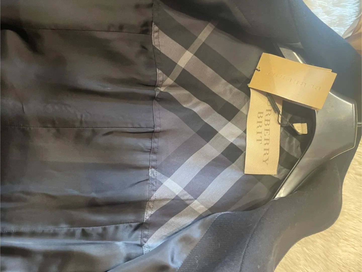 Burberry Black Coat Size 16 image indicator(7)