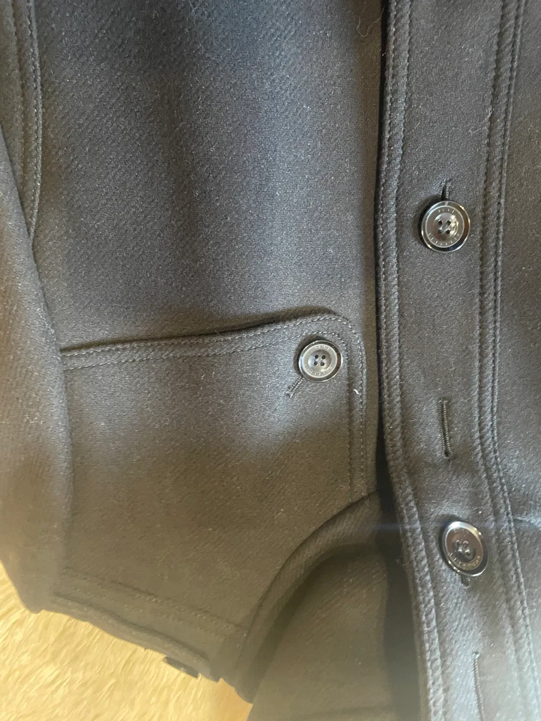 Burberry Black Coat Size 16 image indicator(9)