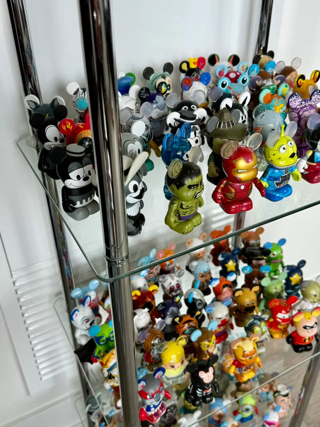 Collections 188 Disney Vinylmation Figures image indicator(4)