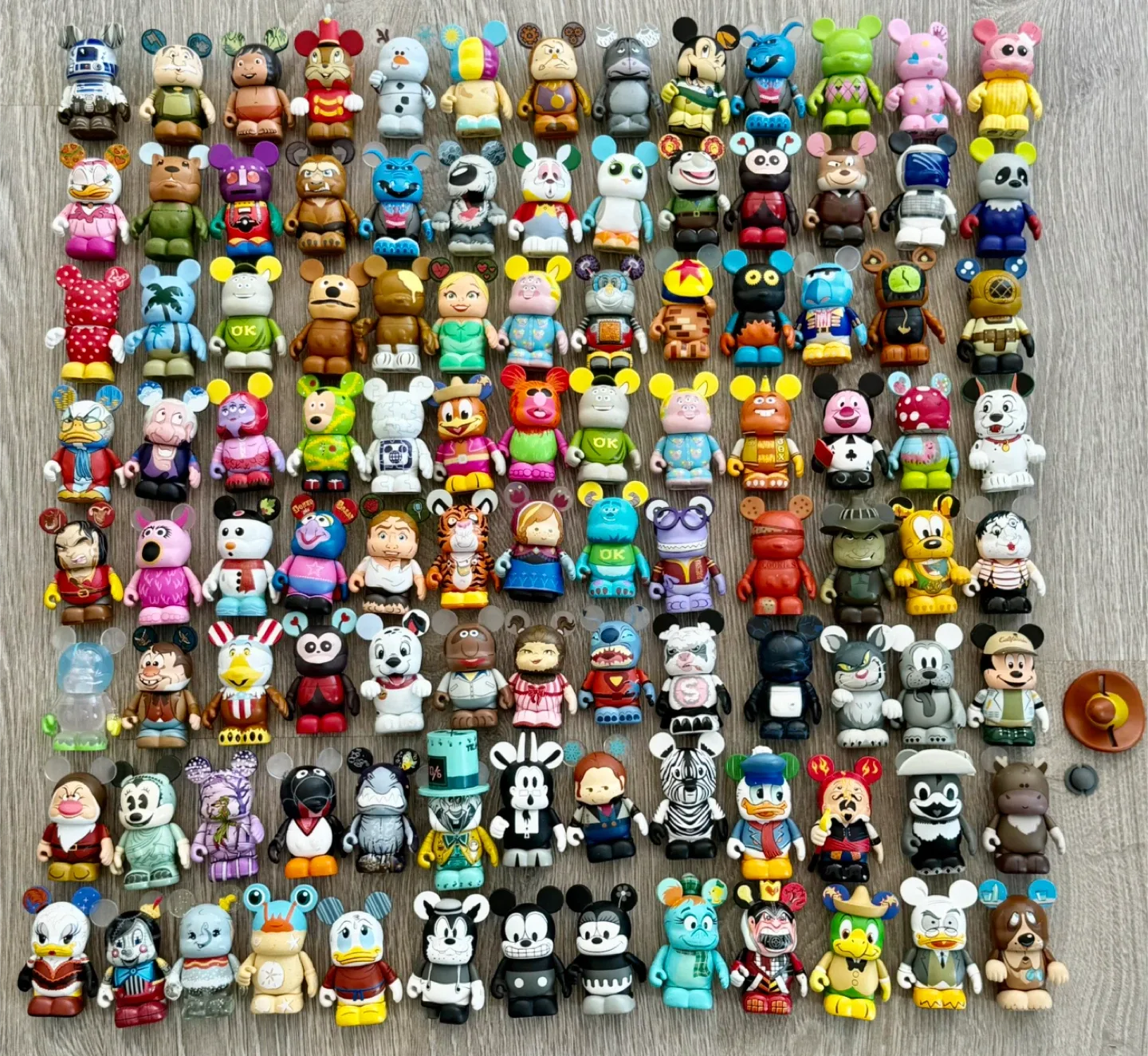 Collections 188 Disney Vinylmation Figures