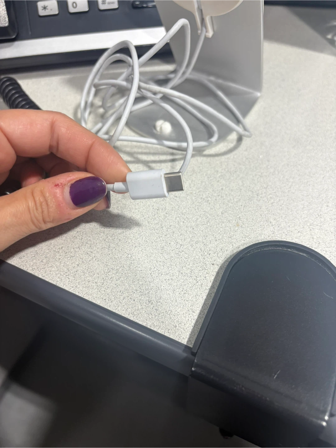 Choetech Loop Magnetic Wireless Charger - photo 3