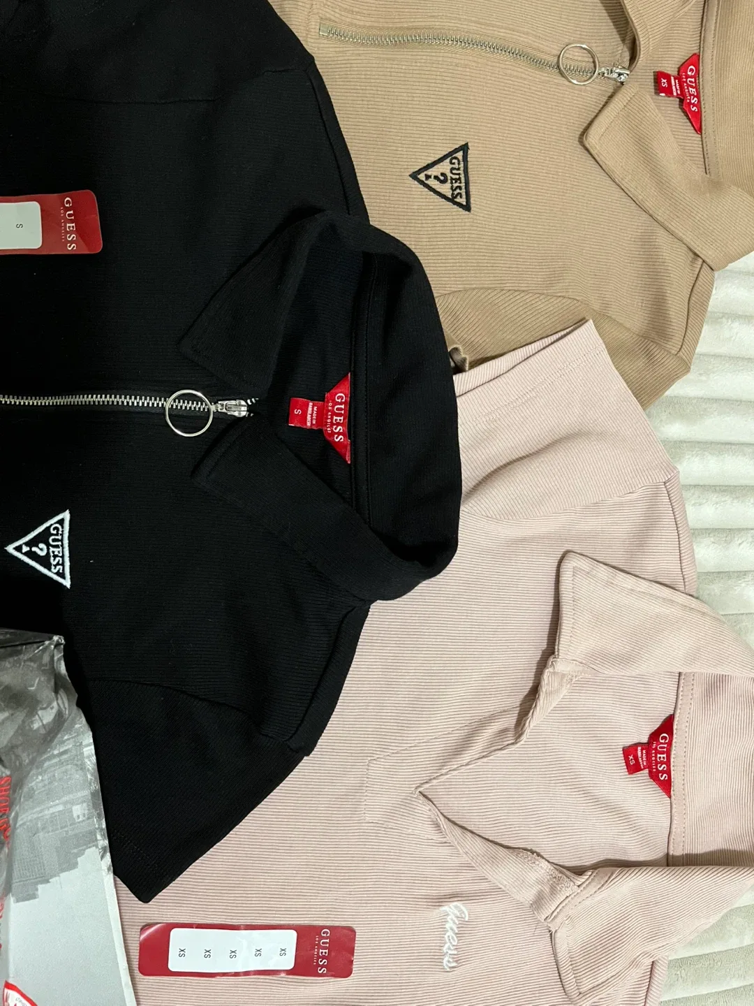 BRAND NEW WOMEN GUESS TEES image indicator(3)