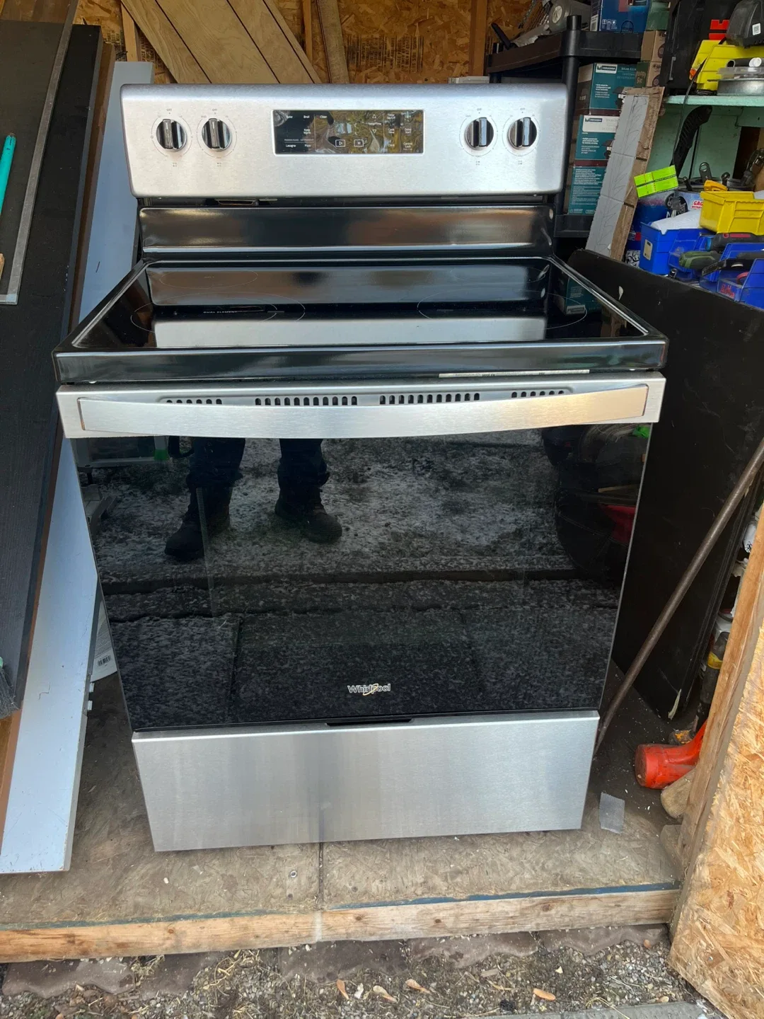 Whirlpool 30 in. 4 Burner Electric Range image indicator(8)