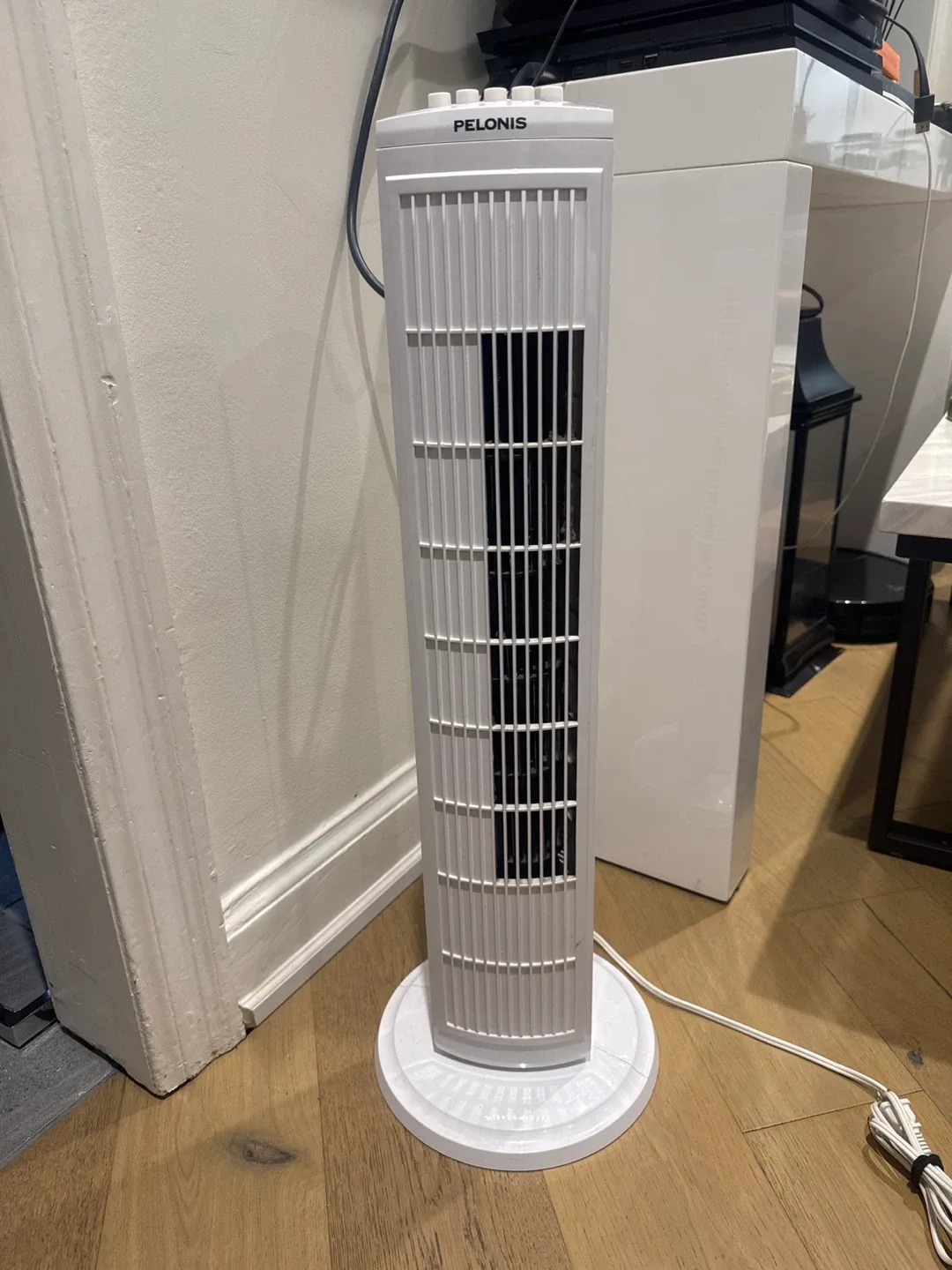 Pelonis Tower Fan - White