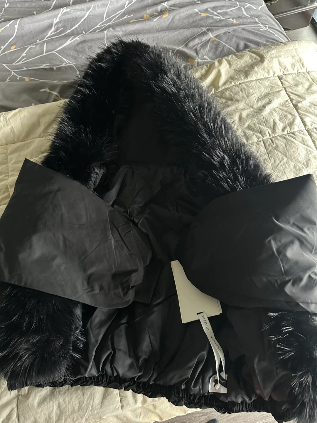 Black Fur Trimmed Hooded Jacket - Size M - photo 4