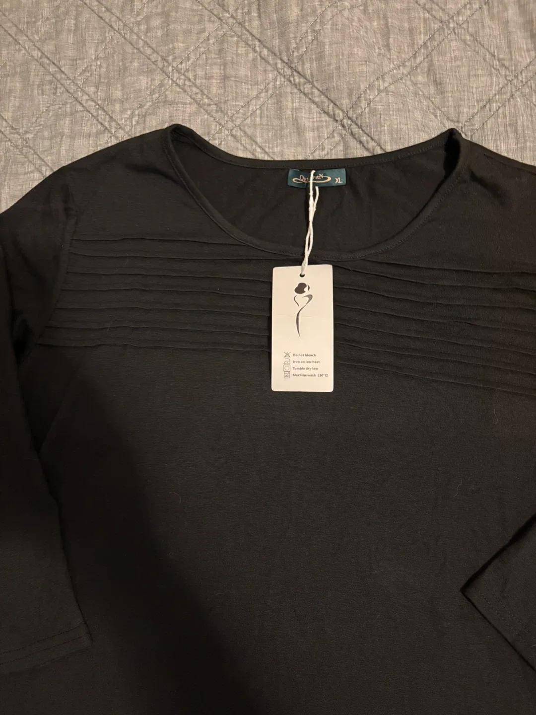 Ofeefan Black Long Sleeve Top - Size XL image indicator(2)