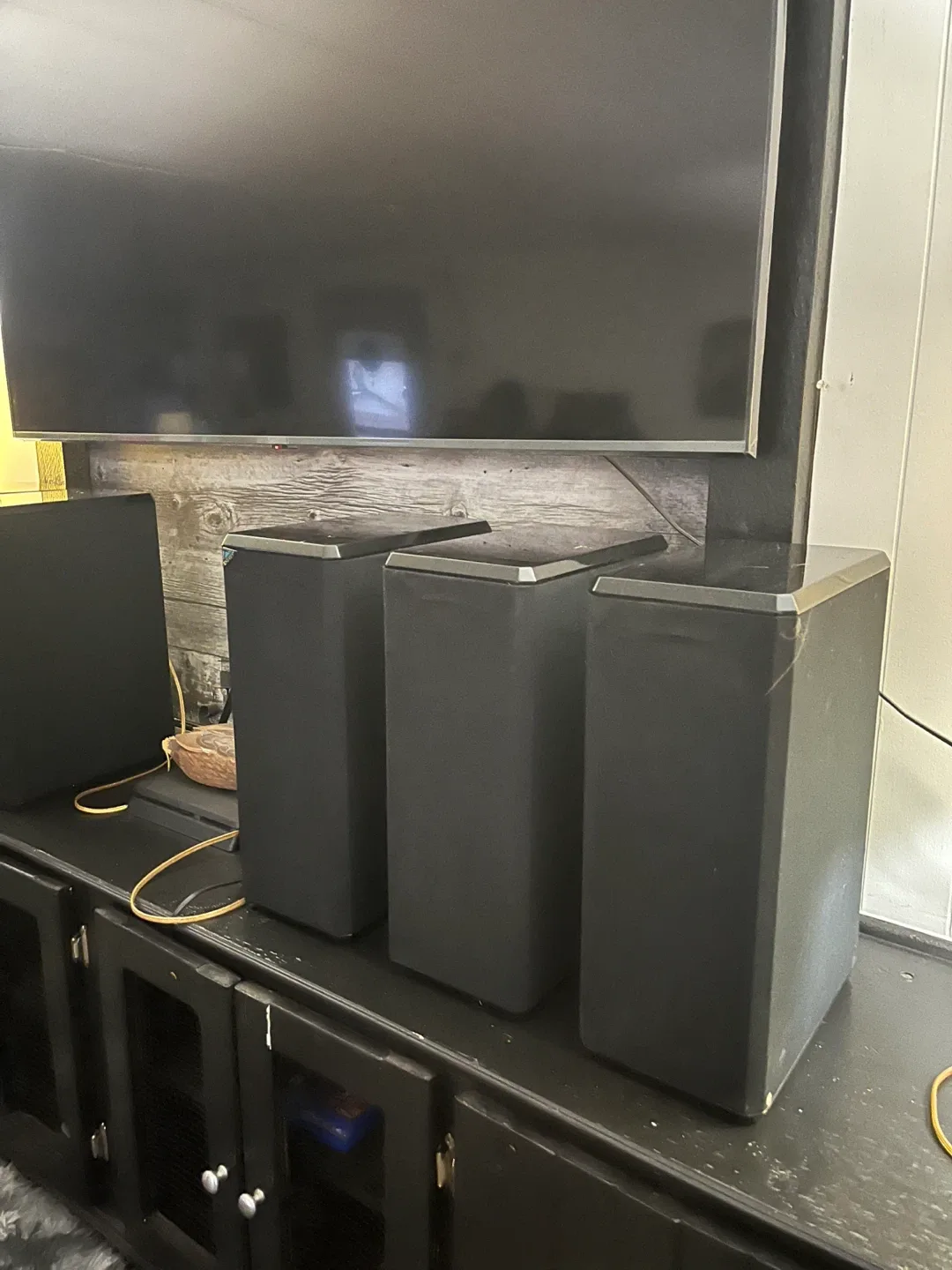 Energy Home Theater Speakers - 6 Speaker Set image indicator(9)