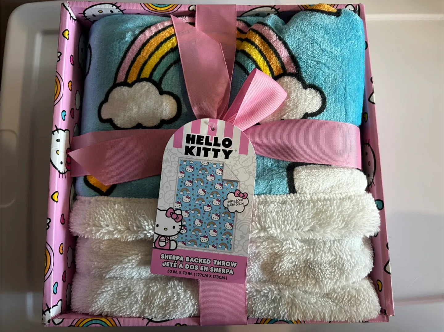 Hello Kitty Sherpa Throw - 50 x 70 in