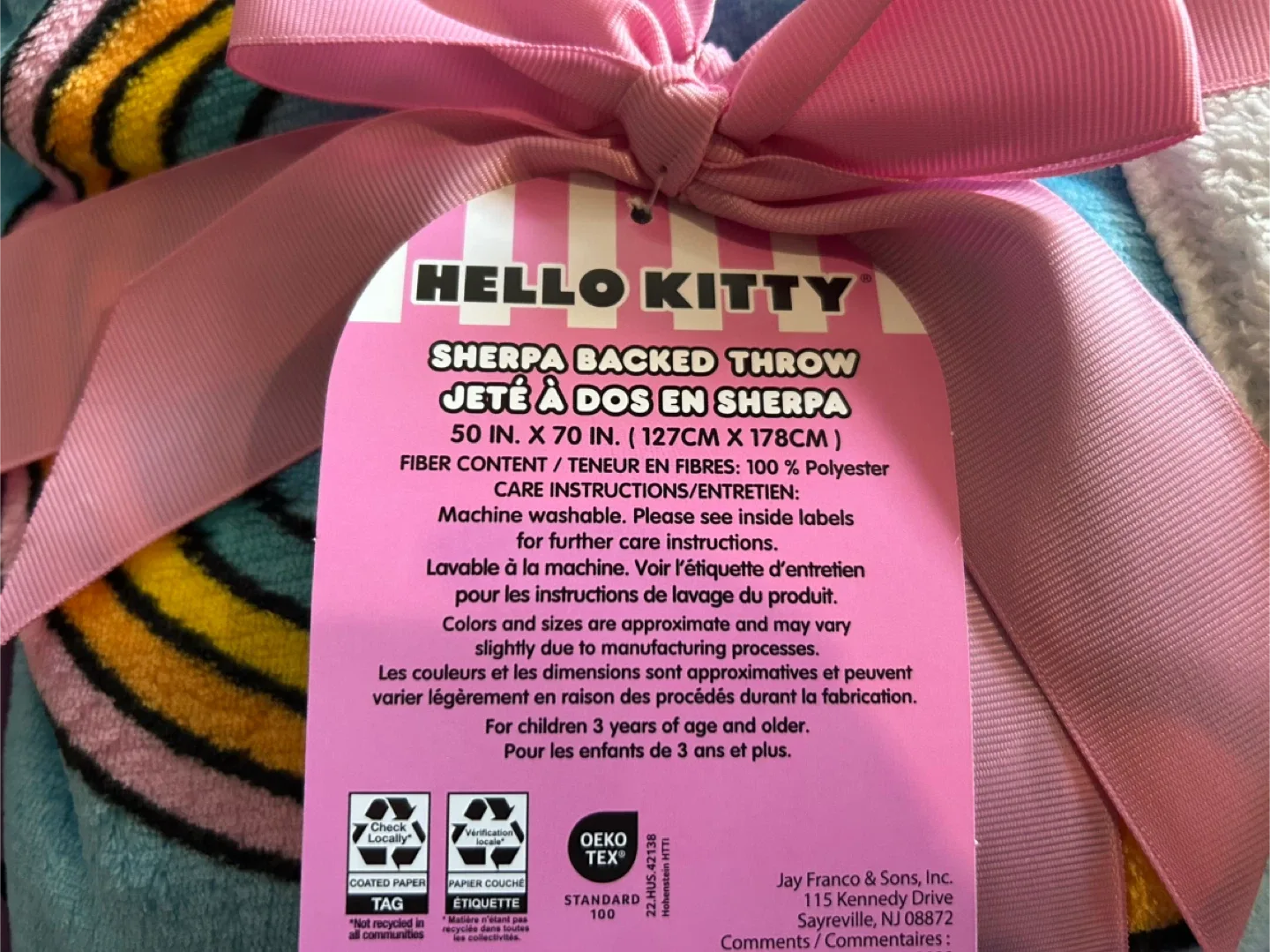 Hello Kitty Sherpa Throw - 50 x 70 in image indicator(4)