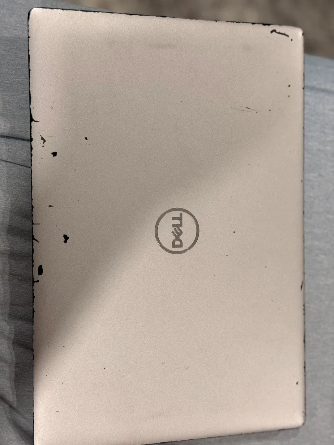 Dell Latitude 5410 Laptop image indicator(3)