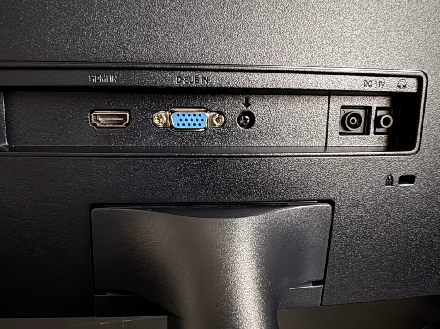 Samsung LC27R500FHNXZA (27” curved, 60Hz): - photo 4