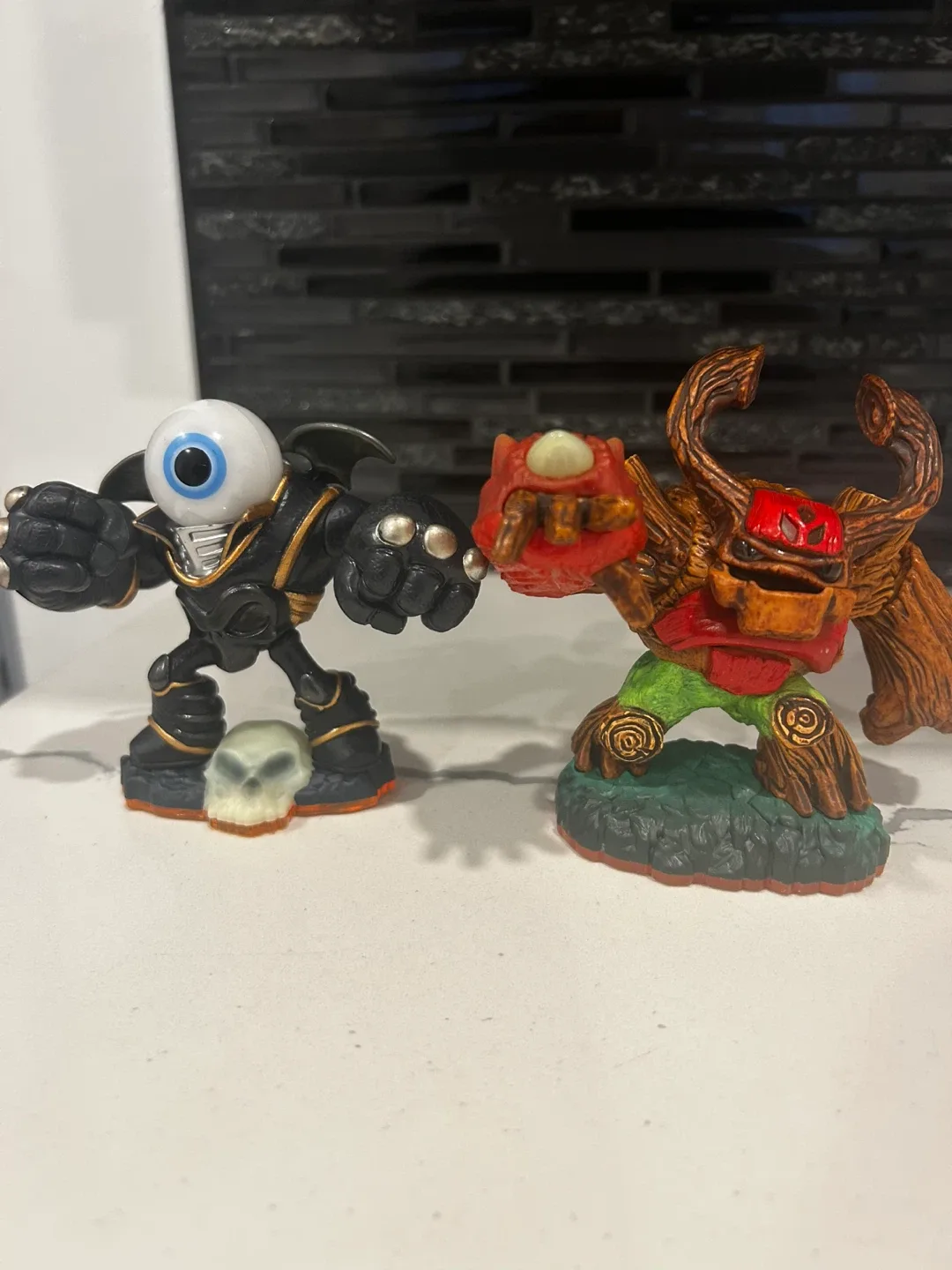 Skylanders Eye Brawl & Stump Smash Figures