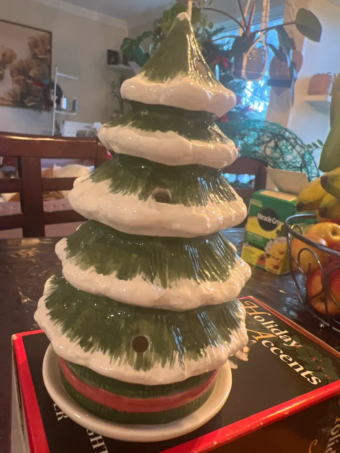 Holiday Accents Ceramic Tealight Holder image indicator(4)