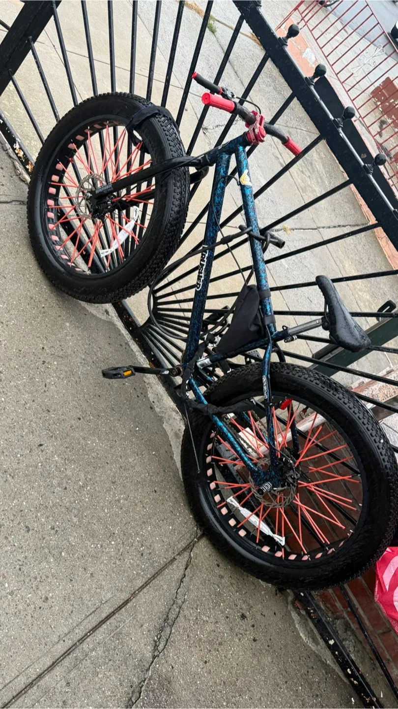 Mongoose Fat Tire Bike image indicator(5)