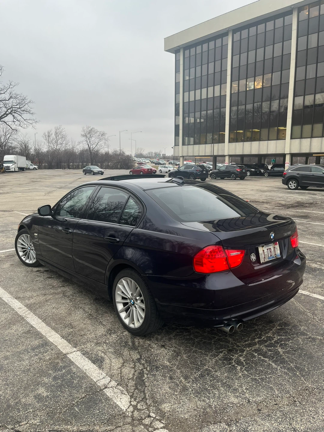 2010 BMW 328i  xDrive Sedan 4D - photo 4