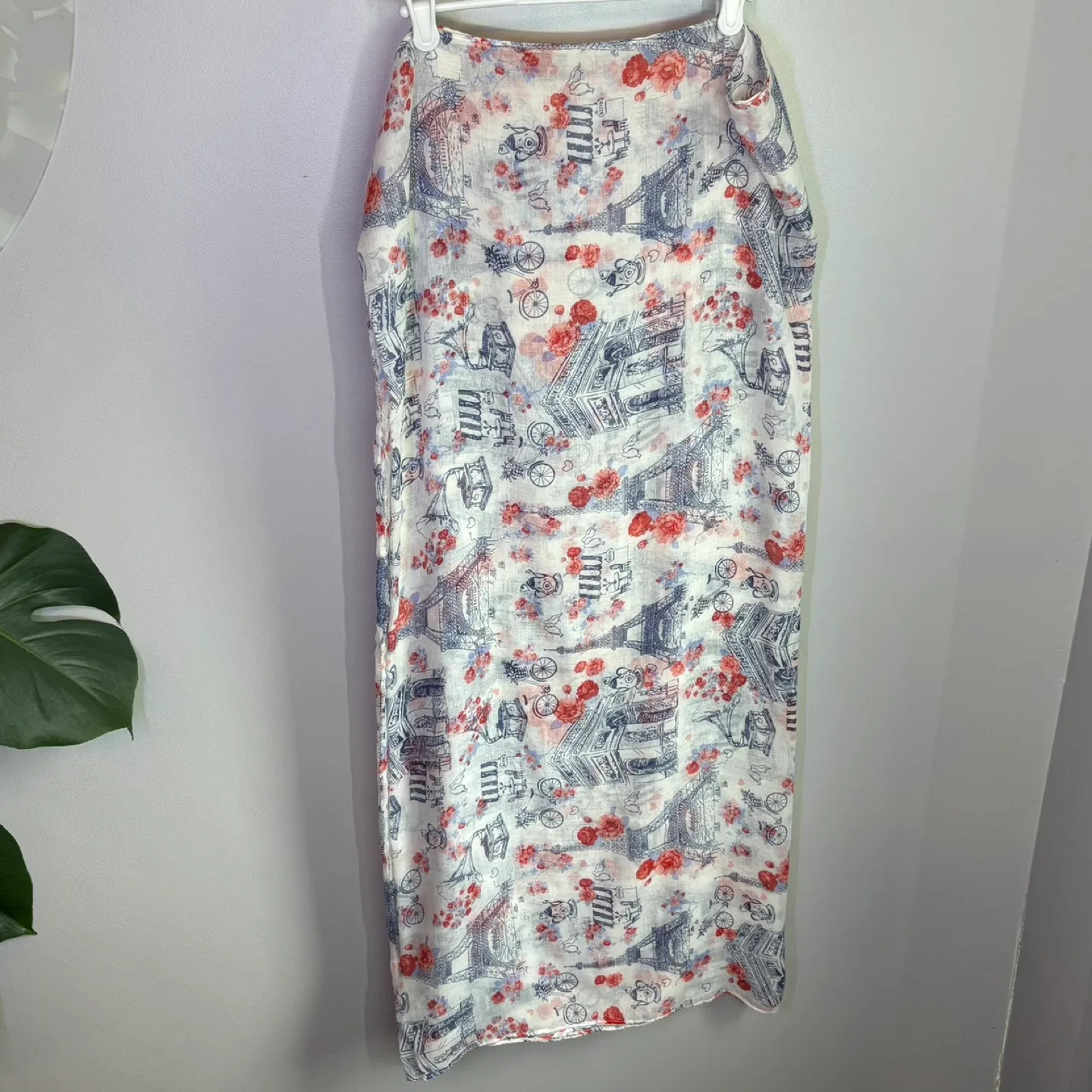 MyStyle Paris Blue Coral Floral Print Lightweight Infinity Scarf image indicator(2)