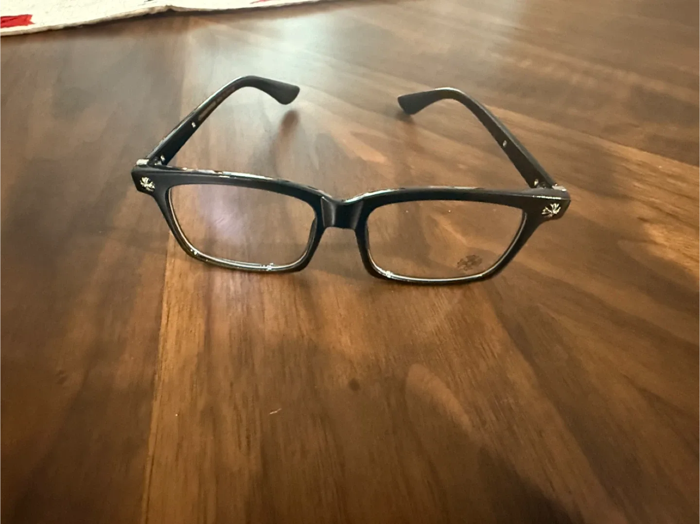 Chrome glasses Blu ray image indicator(6)