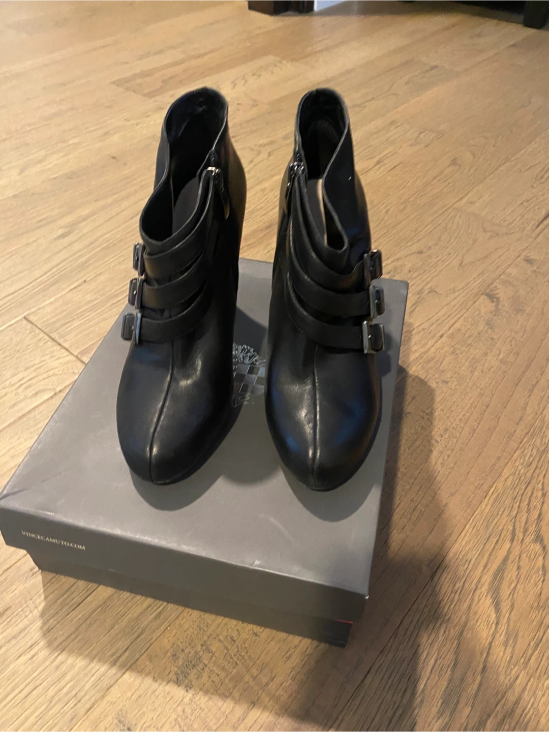 Vince Camuto Black Leather Heeled Booties - photo 3