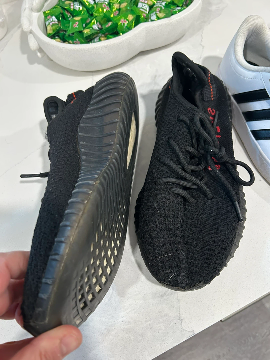 Adidas Yeezy Boost 350 V2 Black Size 9 - photo 2