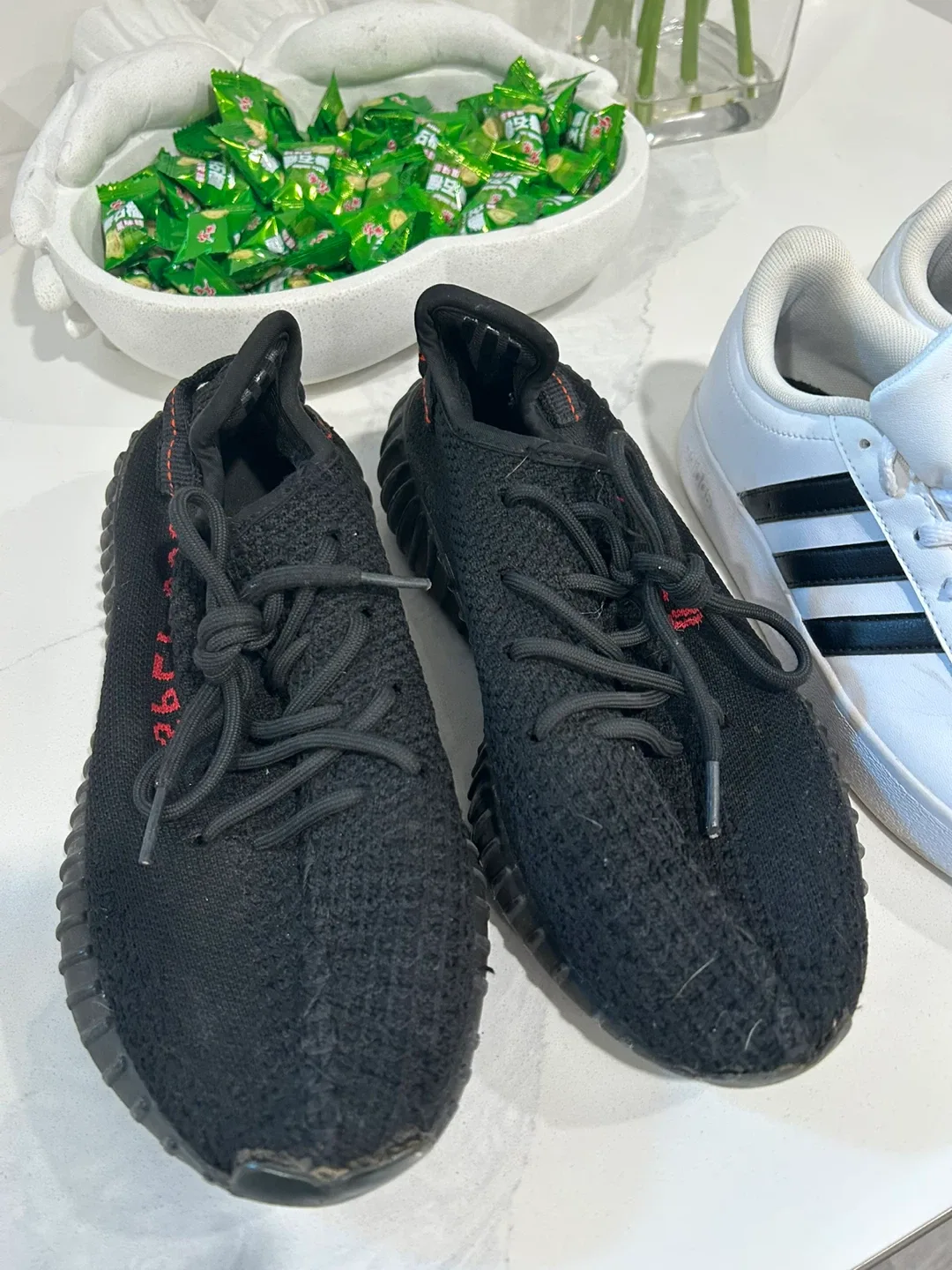 Adidas Yeezy Boost 350 V2 Black Size 9