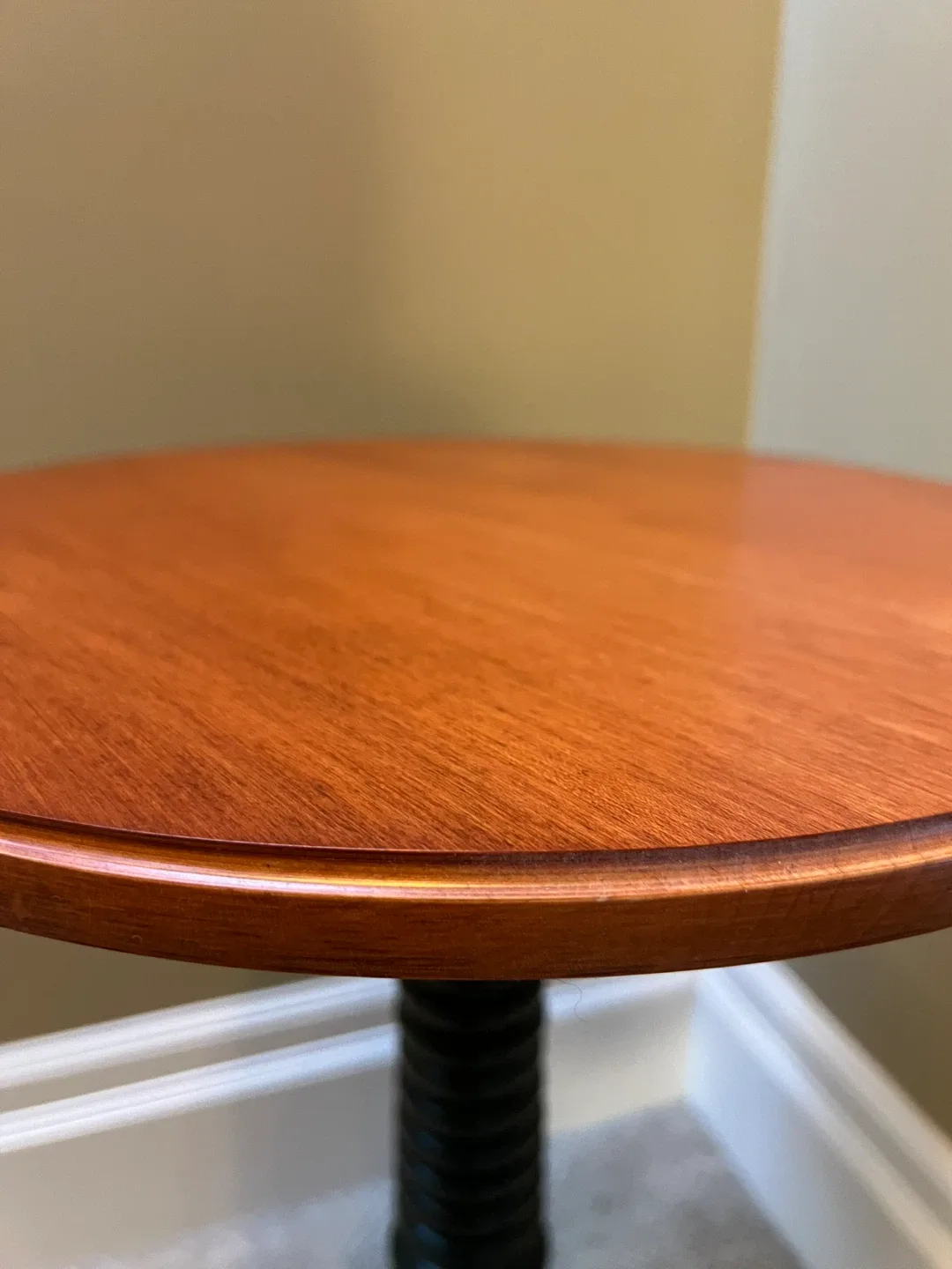 Vintage Ethan Allen Wooden Accent Table image indicator(5)