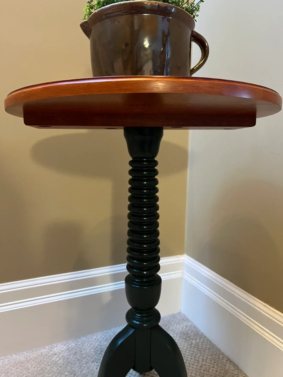 Vintage Ethan Allen Wooden Accent Table image indicator(9)