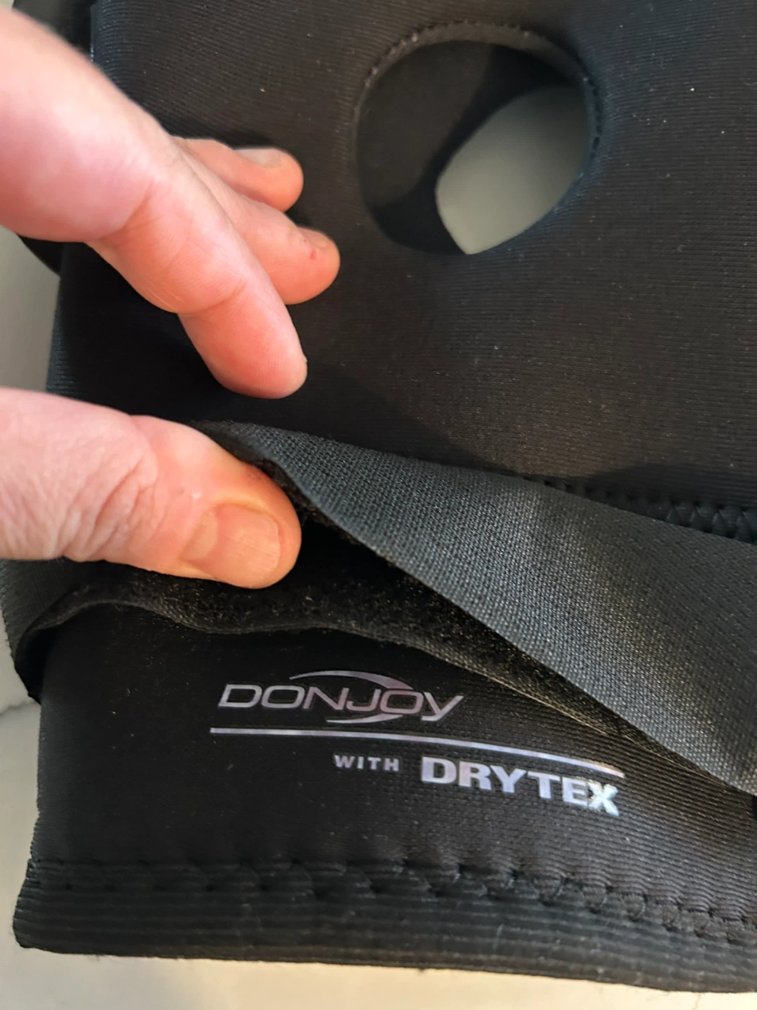 DonJoy Drytex Hinged Knee Brace - photo 3