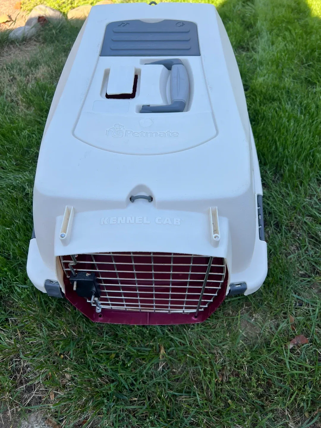 Petmate Kennel Cab Carrier image indicator(2)