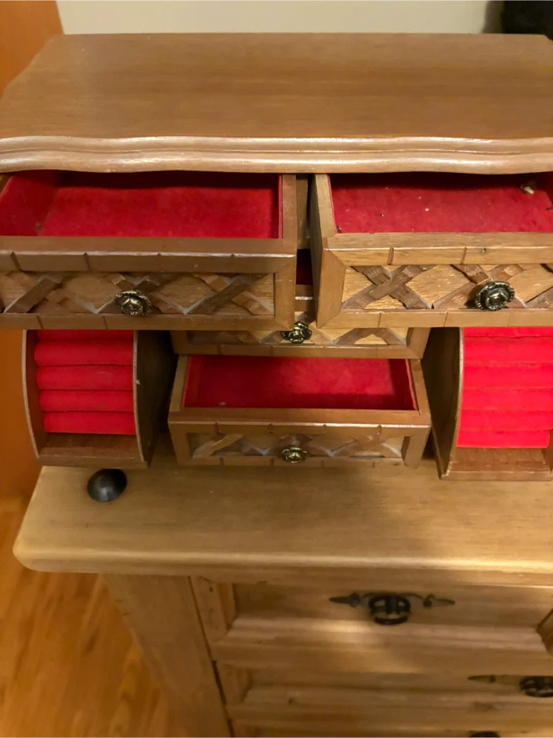 Vintage Wooden Jewelry Box with Drawers image indicator(4)